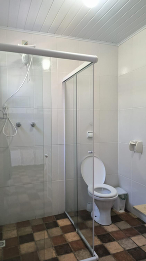 Others 4, Suites Delicia, Passa Quatro