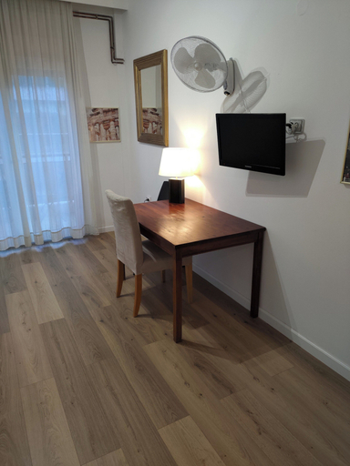 Interior 3, Apartment - Sleeps 5 - Parking - Balcony, Central Macedonia