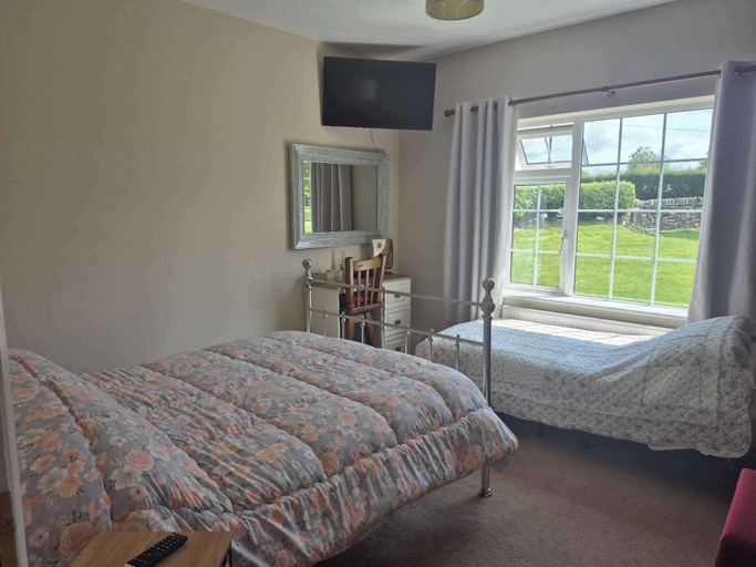 Room 4, Tranquil Cottage Retreat in Kells, Leitrim