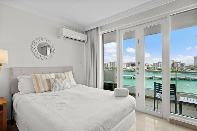 Room 1, Lagoon819-bl in San Juan