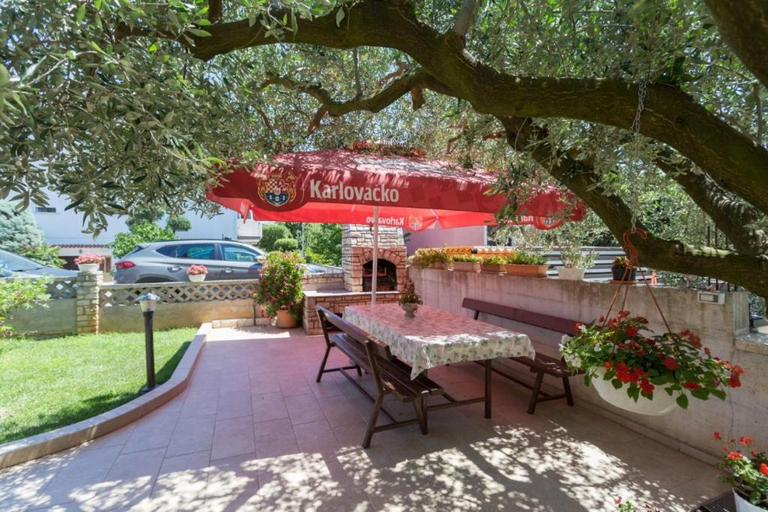 Food & Drinks, Apartment 167, Novigrad