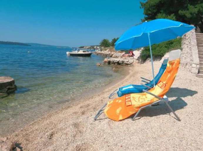 Exterior 4, Apartment Libe With Sea View Trogir, Seget