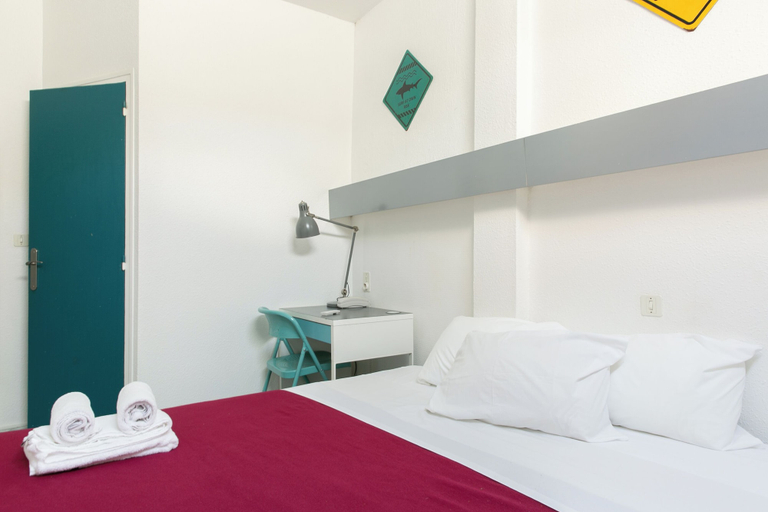 Bedroom 4, HOTEL DE LA GARE NANTES, Loire-Atlantique