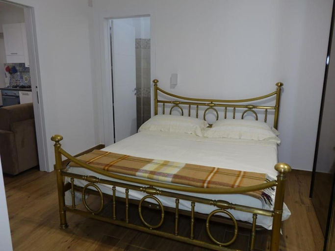 Others 4, Casa vacanza le Murise, Lecce