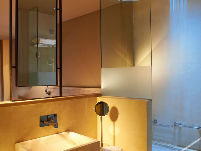 Bathroom 4, Grecotel Astir Palace, East Macedonia and Thrace