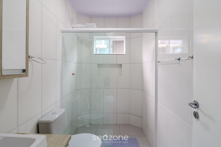 Bathroom, 1BR House w/ BBQ & Garage in Penha Jcs0004, Penha