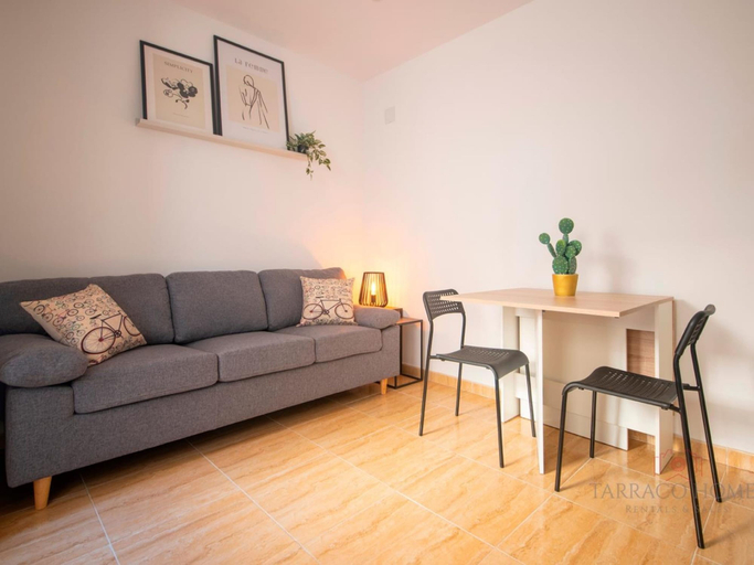 Room 4, Th08 Apartamento Moderno con Patio Privado, Tarragona