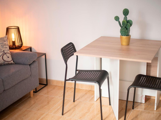 Room 2, Th08 Apartamento Moderno con Patio Privado, Tarragona