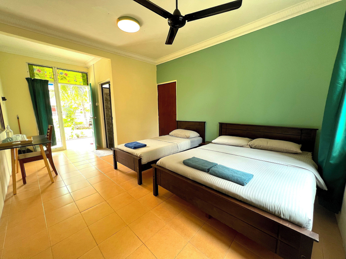 Bedroom 3, Papaya Resort, Mersing