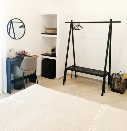 Others 5, I Canti Comfort Rooms, Palermo