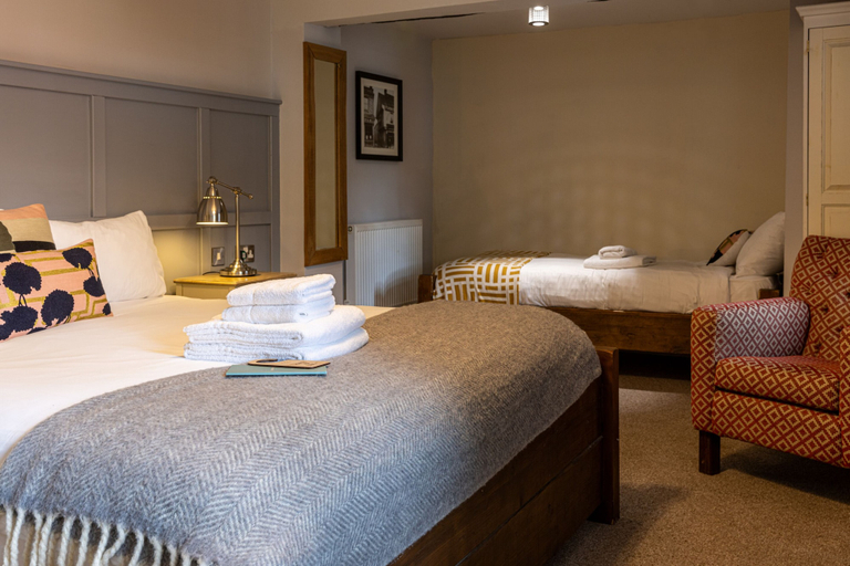 Bedroom 1, The Crown & Horns, West Berkshire