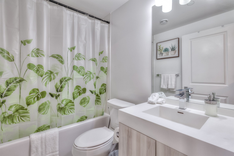 Bathroom 5, RivetStays - The Jarvis, Toronto