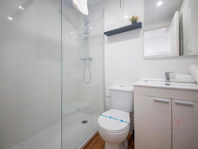 Room 5, Th08 Apartamento Moderno con Patio Privado, Tarragona