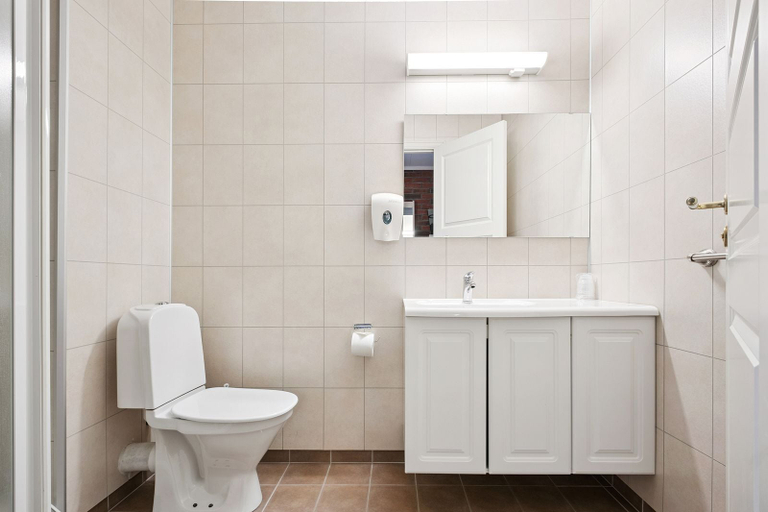 Bathroom 5, Heia Gjestegård, Grong