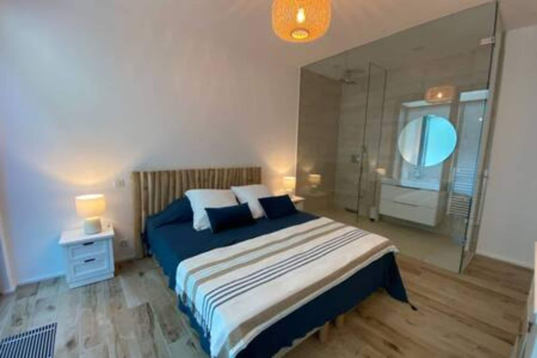 Room 2, Loft Centre-ville Vue Mer, Corse-du-Sud