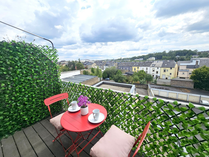 Terrace/patio 4, Well Appointed 2BR w terrace&parking, Luxembourg