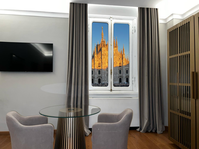 Others 5, SCF Collection - Duomo, Milano