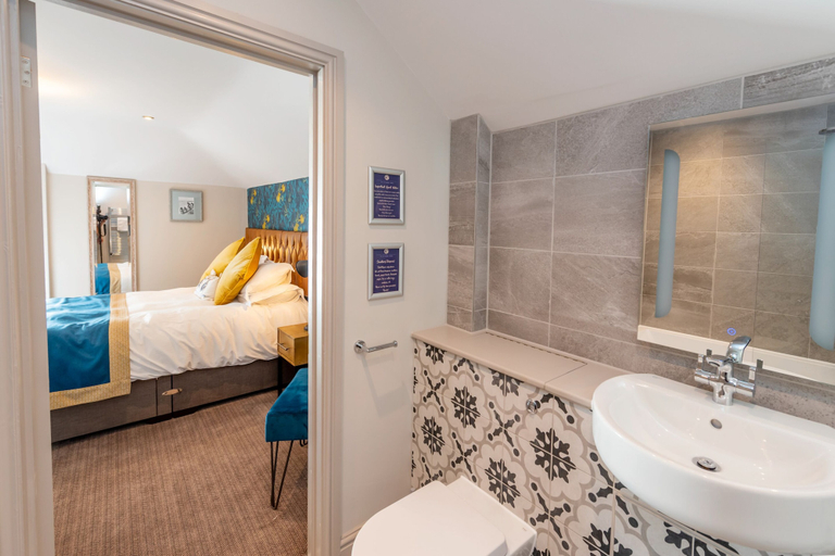 Bathroom 3, The Inn on the Shore, Cornwall