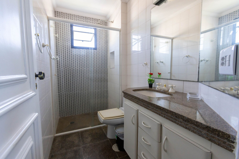 Room 5, Cobertura Duplex com Piscina Privativa e Wi-fi, Guarujá