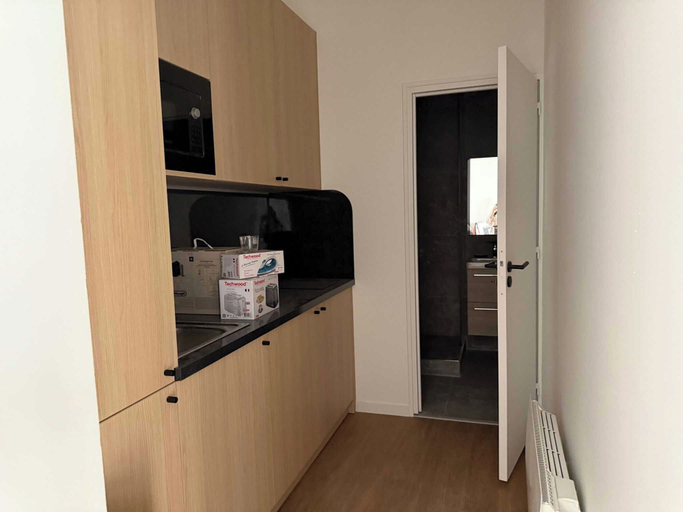 Private kitchen 2, Cosy Apartment - 2P - Montreuil, Seine-Saint-Denis