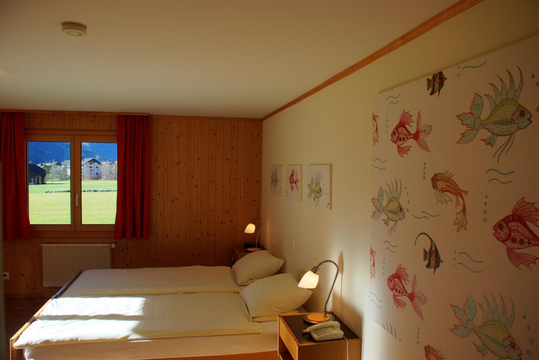 Bedroom 2, Garni Hostatt, Obwalden
