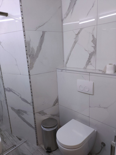 Bathroom 5, Apartment - Sleeps 5 - Parking - Balcony, Central Macedonia