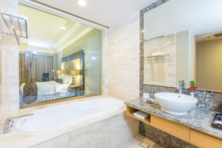 bathroom 9