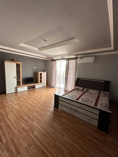 Others 4, GuestHouse