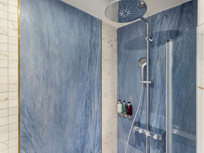 Bathroom 2, Merveil Luxury Suites - Bac I-II, Paris