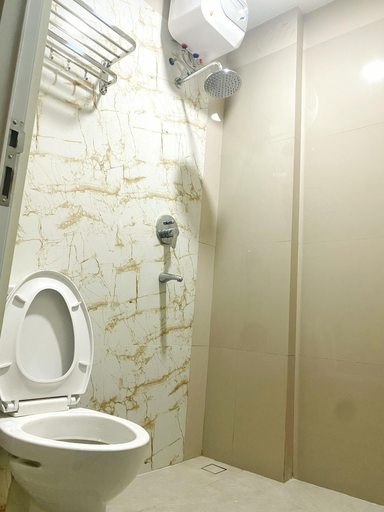 Bathroom 5, Nganjuk Family Guest House, Nganjuk