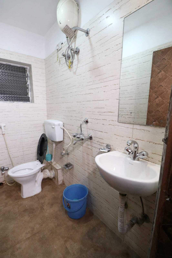 Bathroom 3, hotel best buy, Kolkata