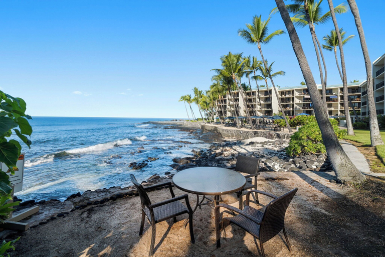 Outdoor dining 3, Oceanfront Island Living - Beautiful Kona Condo for Extended Stays - Vrkcv, Hawaii