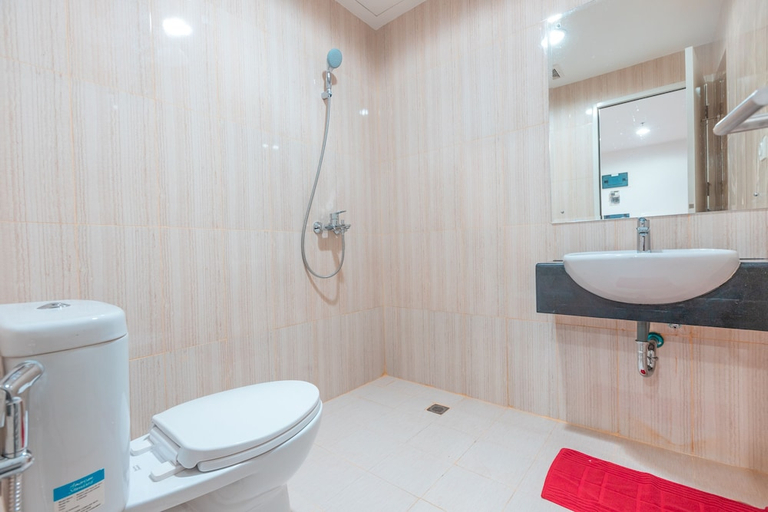 Bathroom, Hotel O Apartement Sentul Tower, Bogor
