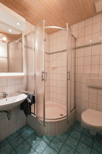 Bathroom 5, Gästehaus Kraft, Heilbronn