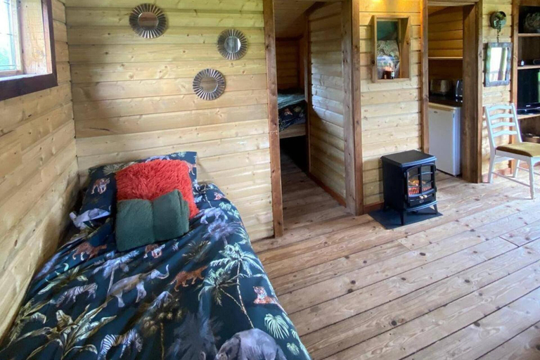 Room 5, Lakeside Lodge - Castlemartyr - Sleeps 4