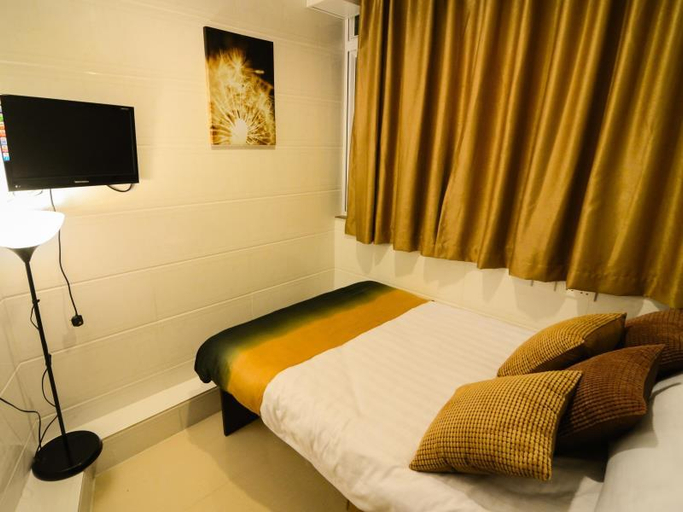 Bedroom 3, Garden Hotel, Kowloon