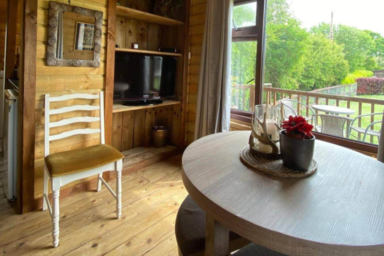 Living area 2, Lakeside Lodge - Castlemartyr - Sleeps 4