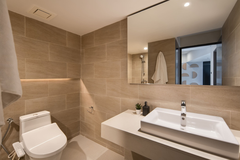 Bathroom 4, Cove Carstensz BSD, South Tangerang