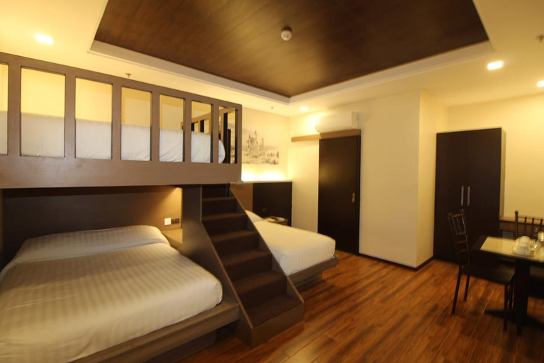 Bedroom 2, FAIR CROWN SUITES, Davao City