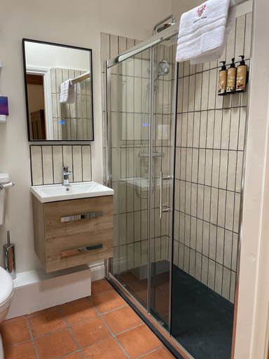 Bathroom 3, Lismacue House