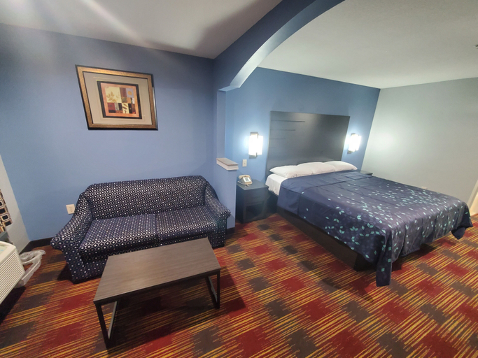 Bedroom 5, Scottish Inns and Suites East Sam Houston Pkwy, Houston