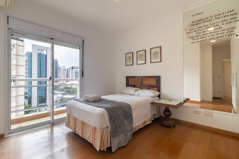 Room 3, Ia71 Apto 3 Quartos Itaim 4p 3q, São Paulo