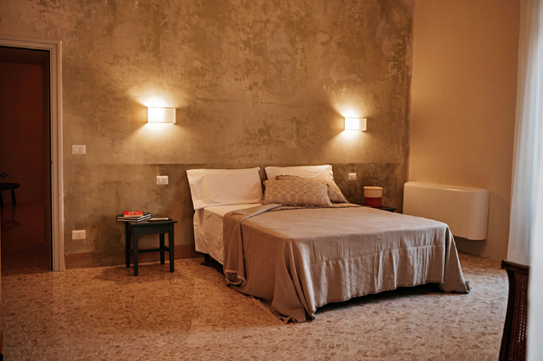 Room 4, Palazzo Pati - Suite Deluxe, Lecce