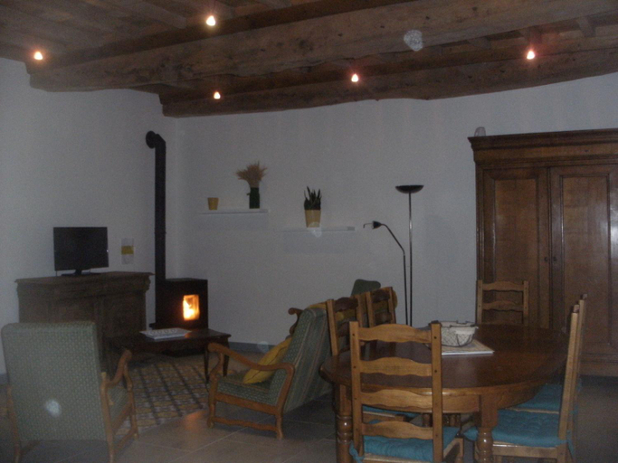 Others 3, grange dans ancien corps de ferme, Calvados