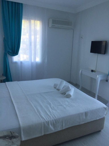 Bedroom 2, Minerva Port Hotel, Çeşme