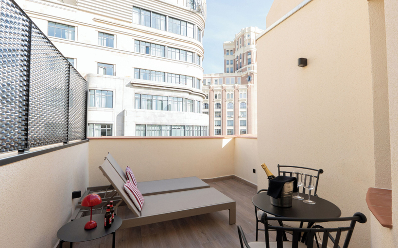 Others 5, BYPILLOW Callao, Madrid