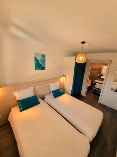 Bedroom 3, Le Combo, Savoie