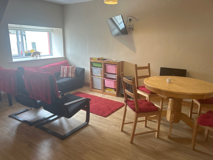 Living area, Kilkenny Organic Farm 2-bed Apt, Sleeps 4, Parking