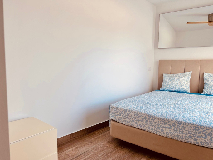 Room 4, Lagos centre best location studio apartment, Lagos