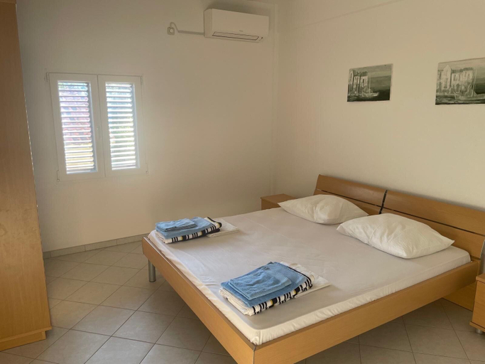 Room 5, Sunrise Sunset Seaview Walk to Vis Iconic Beaches, Vis